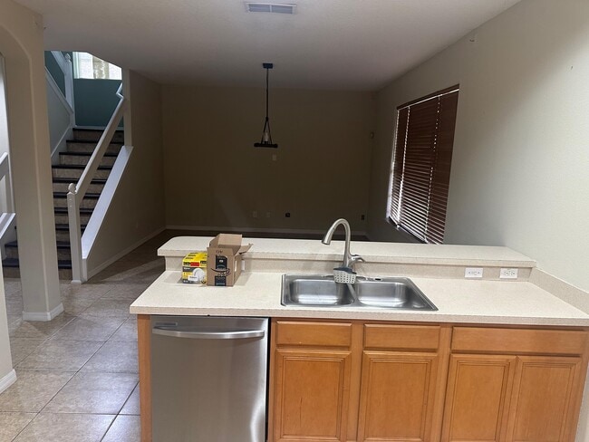 Building Photo - 2821 Eagle Claw Ct