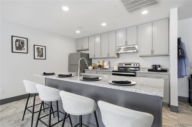 Building Photo - 40 North St