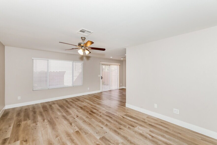 Building Photo - 8064 Torremolinos Ave