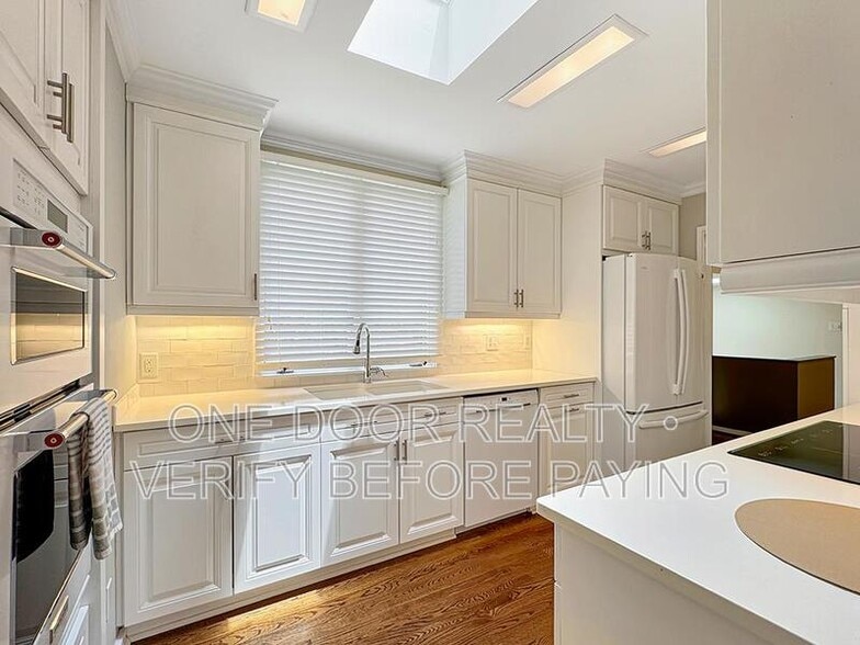 Building Photo - 609 Indian Springs Ct