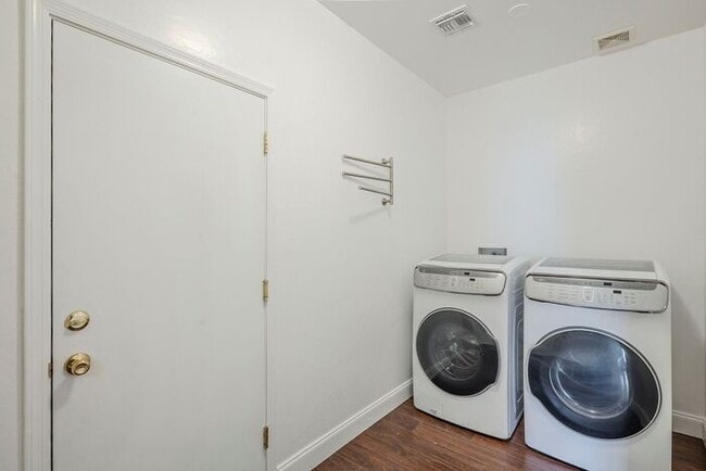 Building Photo - Pending/ Rented - Sahuarita Beauty!