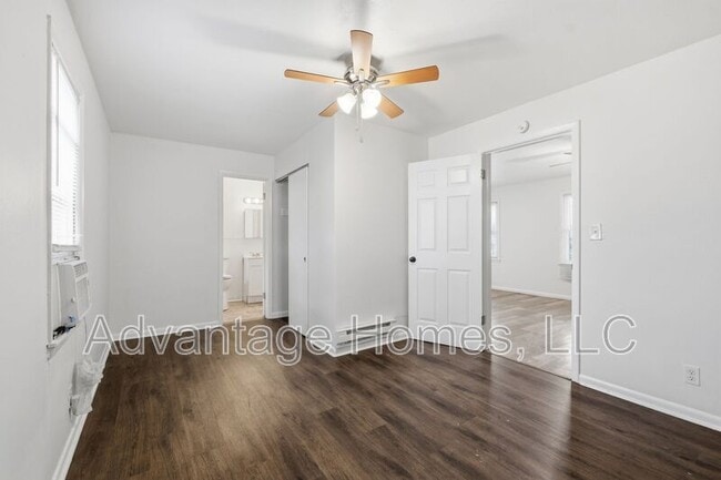 Building Photo - 1007 N Scott Ave