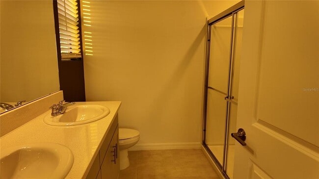 Building Photo - 2004 Viewfinder St