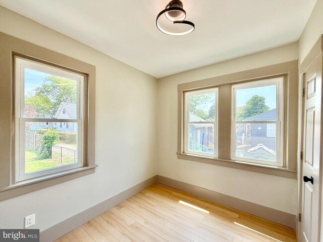 Building Photo - 2270 Mulford Ave