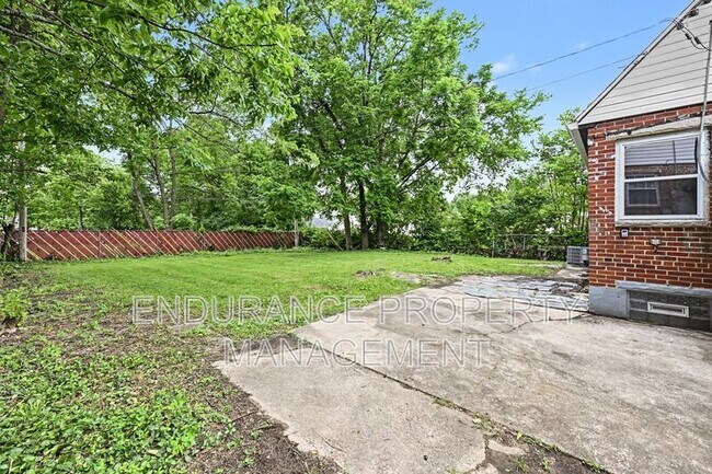 Building Photo - 1780 Academy Pl