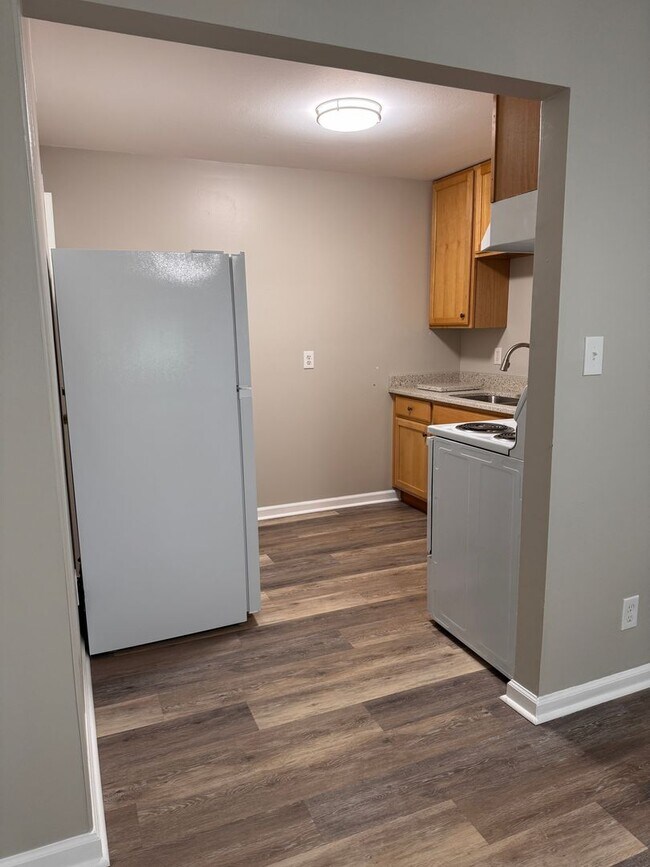 Building Photo - Santana - Princeton