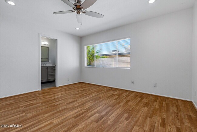 Building Photo - 3640 E Montecito Ave