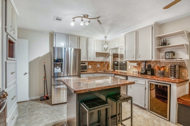 Building Photo - 2539 Jester Ln