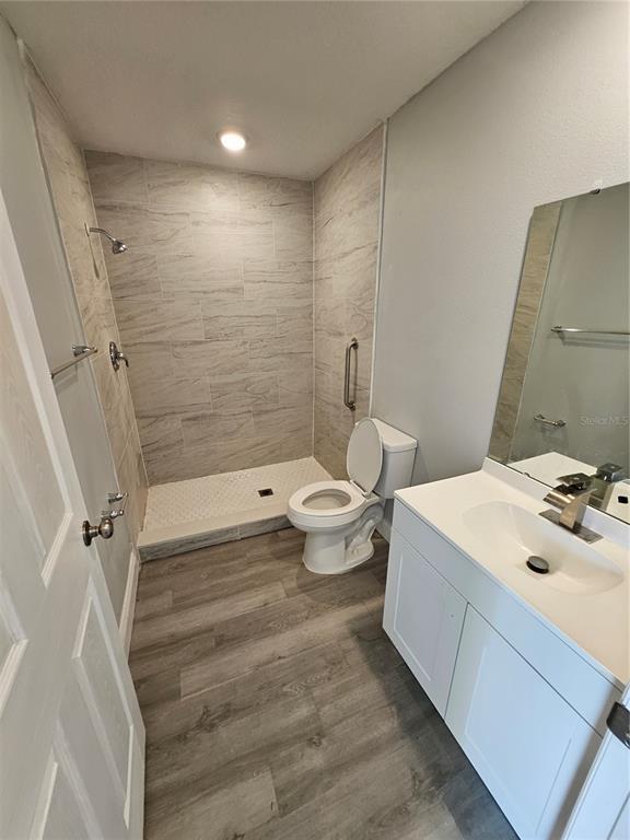 Building Photo - 1005 N Tangerine St