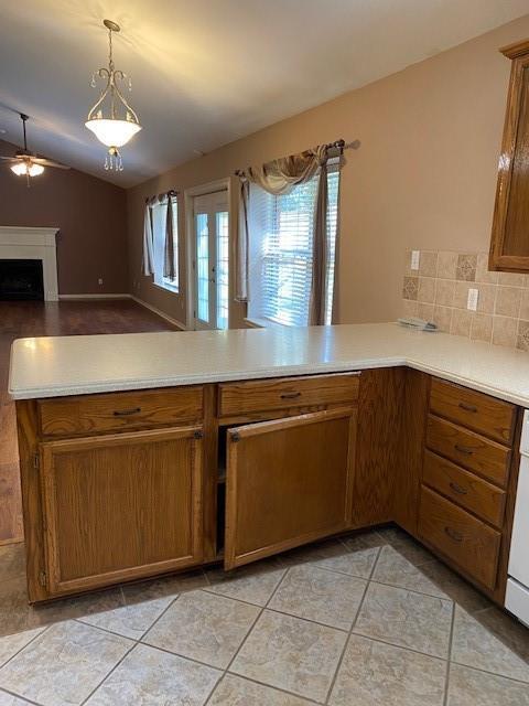 Building Photo - 2107 Greentree Dr