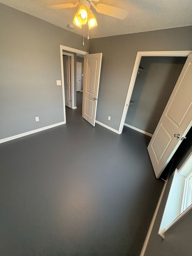 Building Photo - Great home!