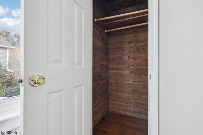 Building Photo - 507 Bloomfield Ave