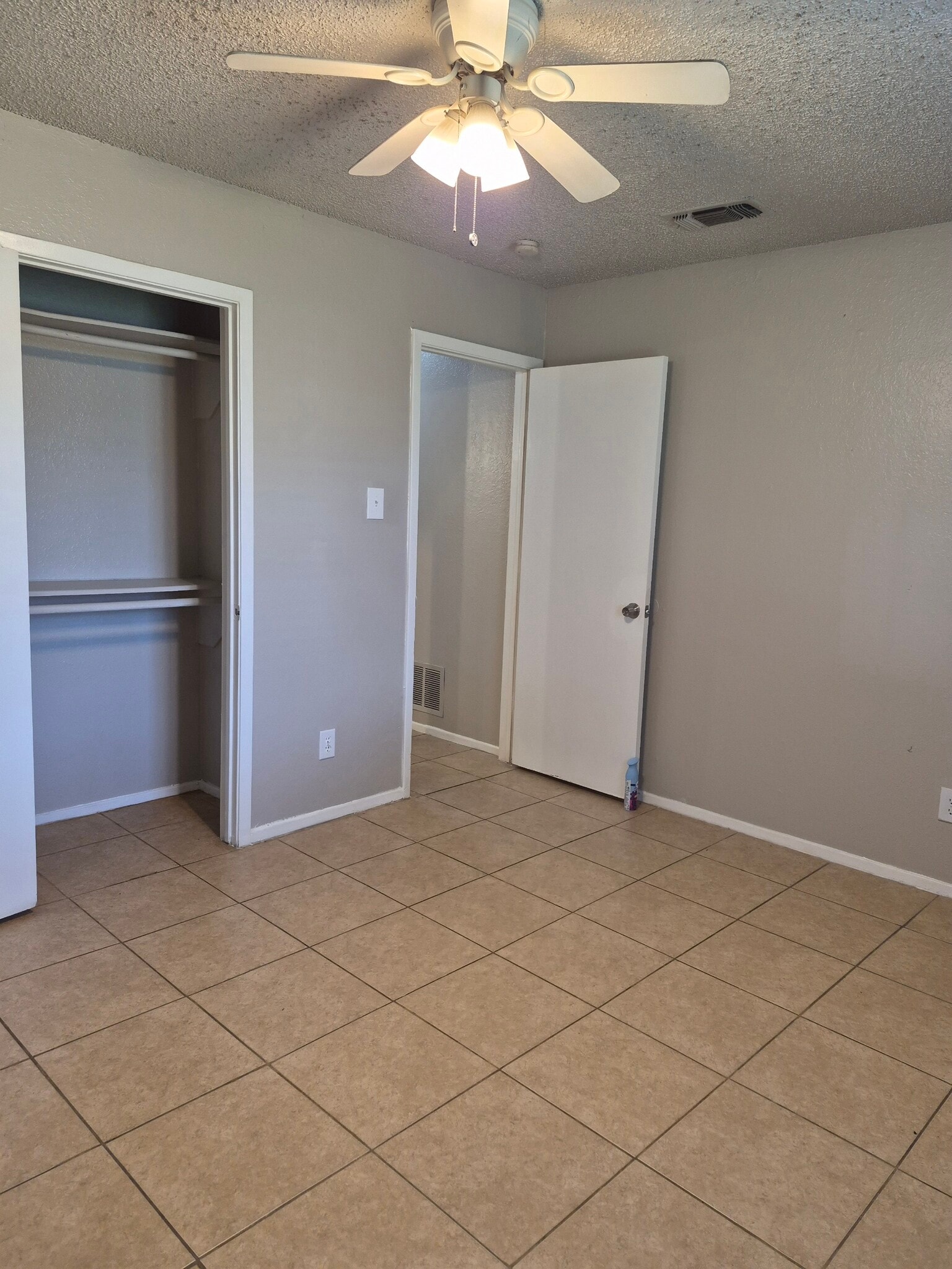 Building Photo - 214 Pine Meadow Dr