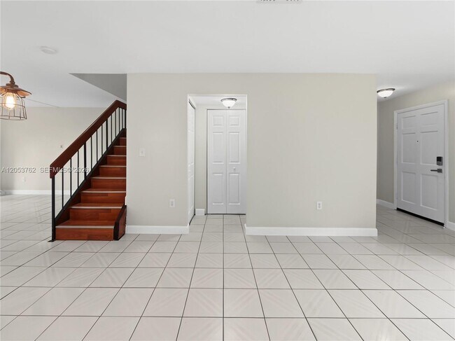 Building Photo - 13314 SW 60th Terrace