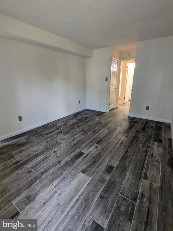 Building Photo - 7252 Donnell Pl