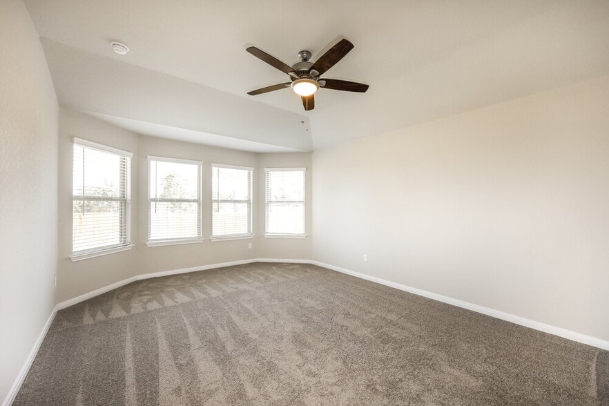 Building Photo - 512 Shelton Pass