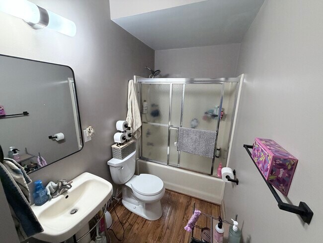 Building Photo - 35 S Monroe St