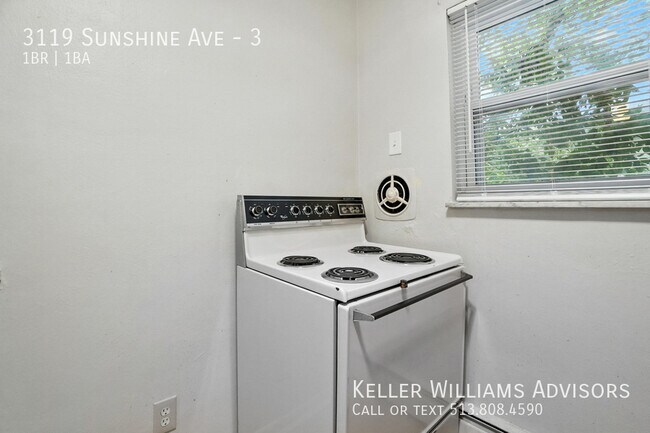 Building Photo - 3119 Sunshine Ave