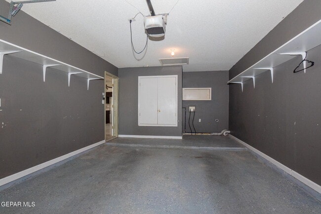 Building Photo - 11641 Desert Keep Dr