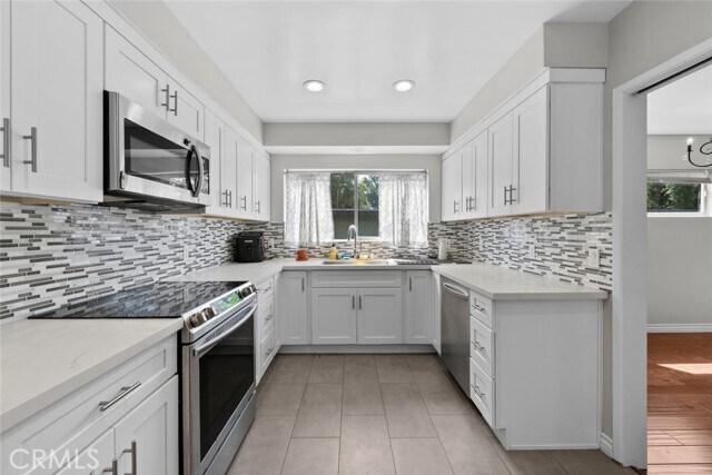 Building Photo - 1209 S Orange Grove Blvd