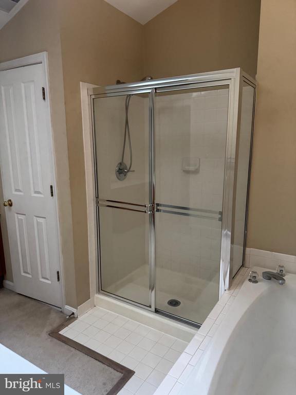 Building Photo - 2414 N Hampton Dr