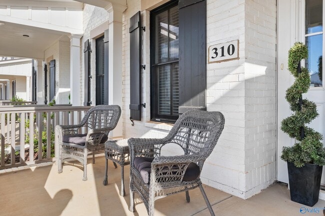 Building Photo - 310 Hay Rake Dr