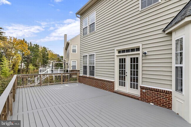 Building Photo - 22855 Oakgrove Rd
