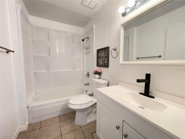 Building Photo - 3008 Parkway Blvd