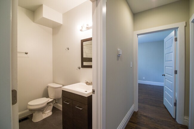 Building Photo - 3116 Lackland Ave