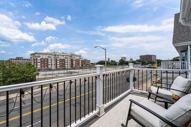 Building Photo - 109 Thomas Burgin Pkwy