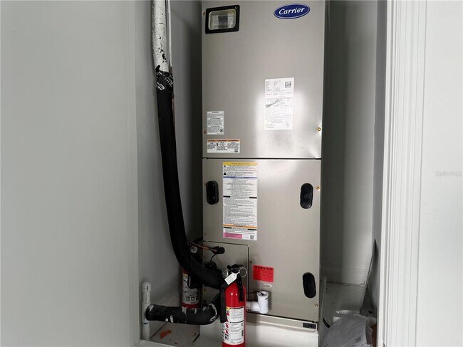 Building Photo - 7489 Stone Crk Trl