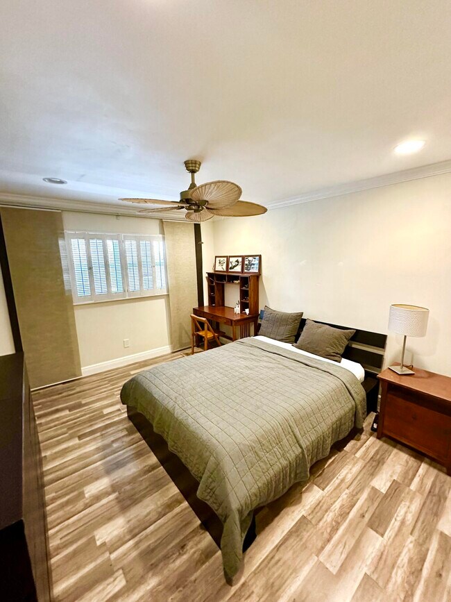 Building Photo - 2501 S Ocean Blvd