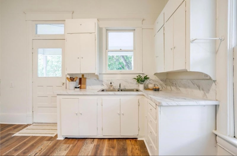 Building Photo - 715 SW 10th St