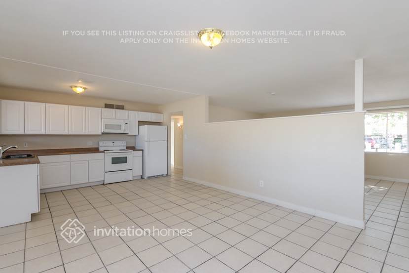 Building Photo - 2964 N 53rd Dr