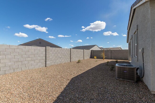 Building Photo - 3905 S 244th Dr