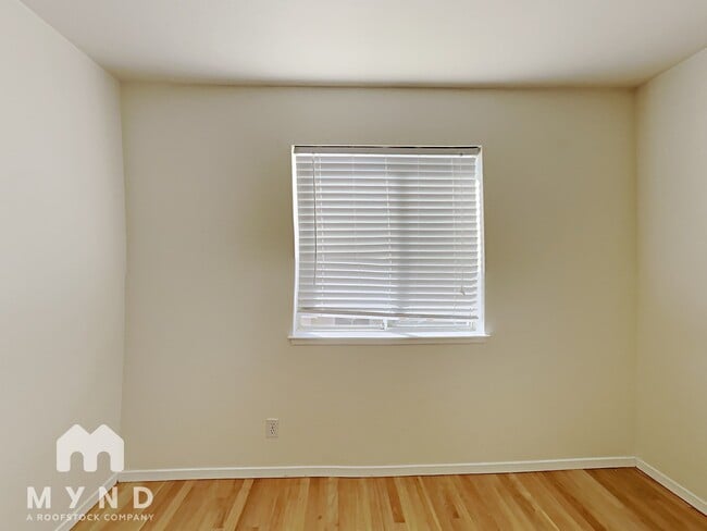 Building Photo - 38830 Garibaldi Common
