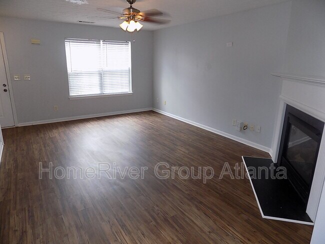 Building Photo - 460 Springbottom Ct SE