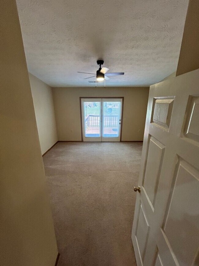 Building Photo - Ranch Condo with 2 Bedrooms, 1 Bath, and 1-Car Attached Garage in Troy, Ohio - Coming in June!