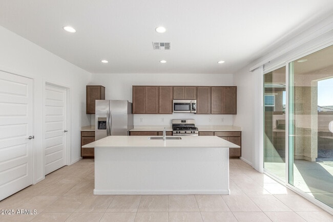 Building Photo - 20924 S 231st Way