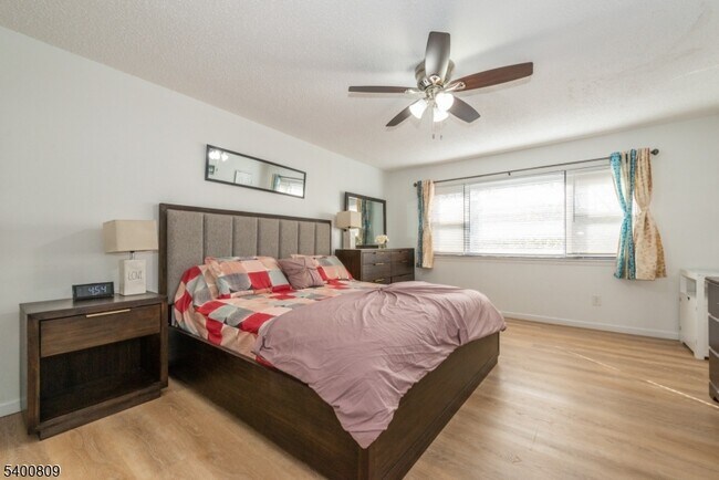 Building Photo - 1133 Livingston Ave