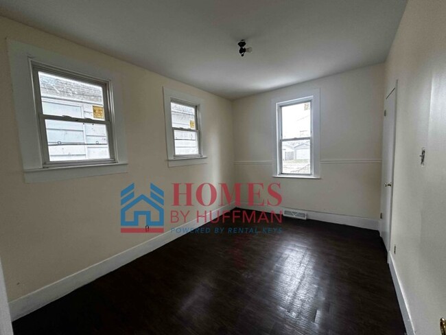 Building Photo - Ready for You! Two Bedroom House