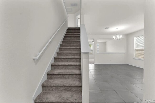 Building Photo - 412 Deer Crest Dr