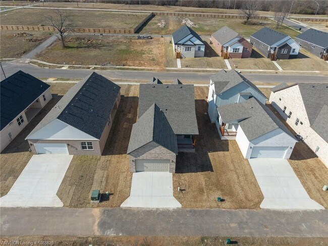 Building Photo - 6815 Fir St