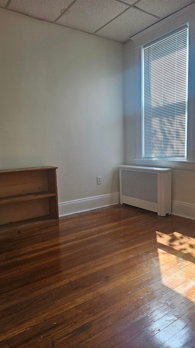 Building Photo - 561 Avenue A