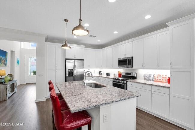 Building Photo - 767 Jollymon Way