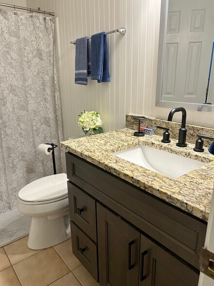 Bathroom Sink - 2162 Heritage Heights