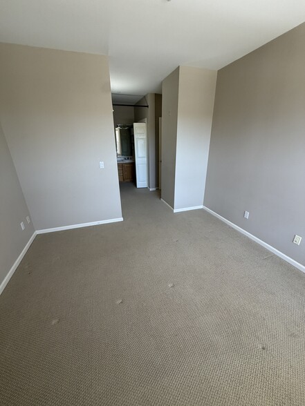 Master Bed to master bath - 10042 Main St