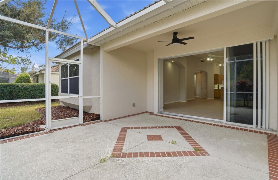 Building Photo - 6055 Wingspan Way