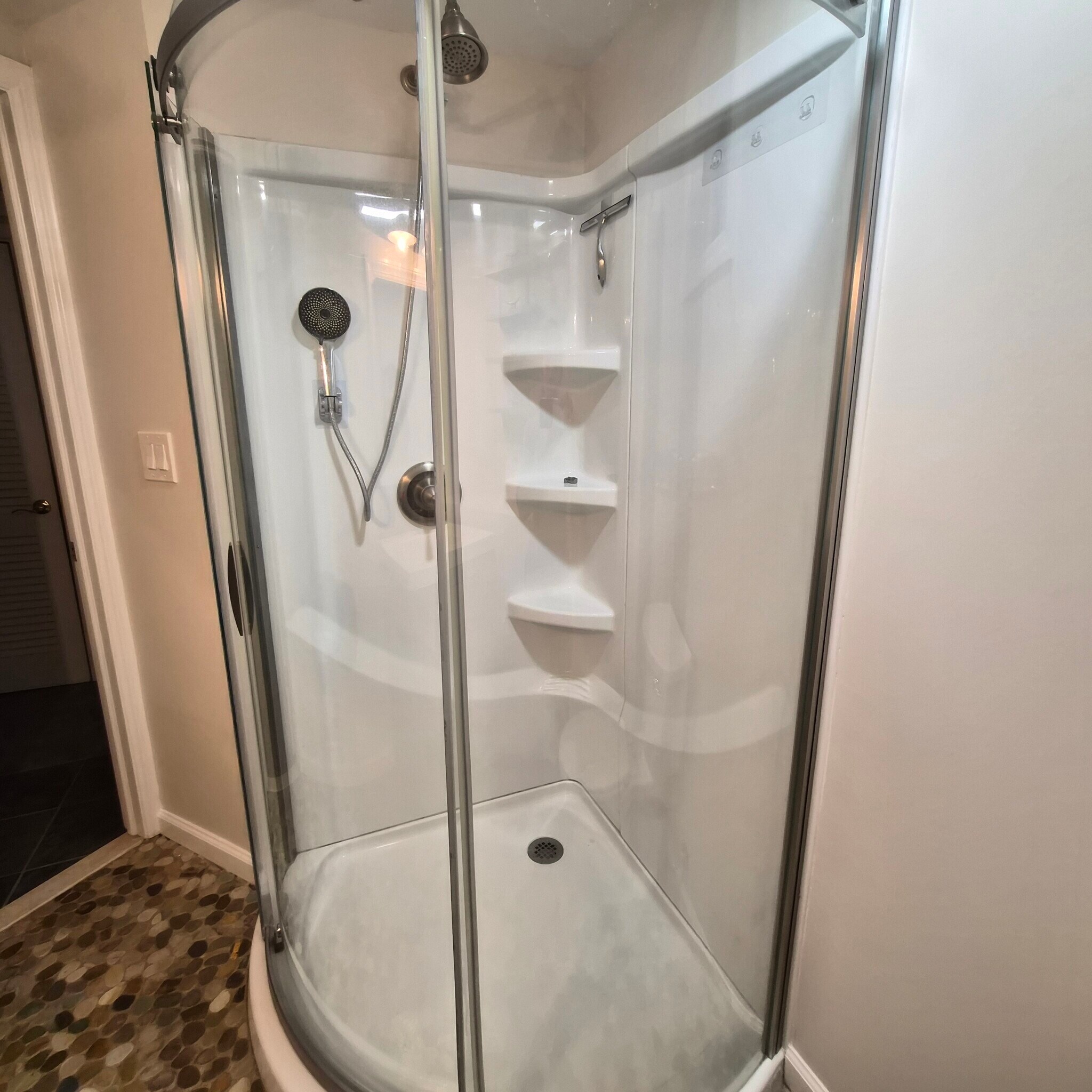 Bathroom Pic 2 - 113 Shore Rd