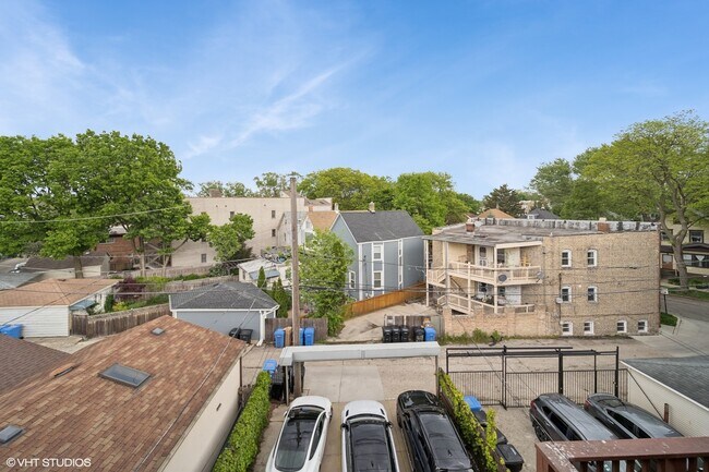 Building Photo - 6065 N Ridge Ave